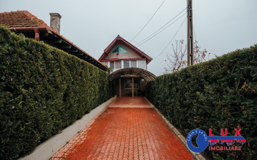 ID 6657 EXCLUSIVITATE – Vila de tip P+M+pod de vanzare